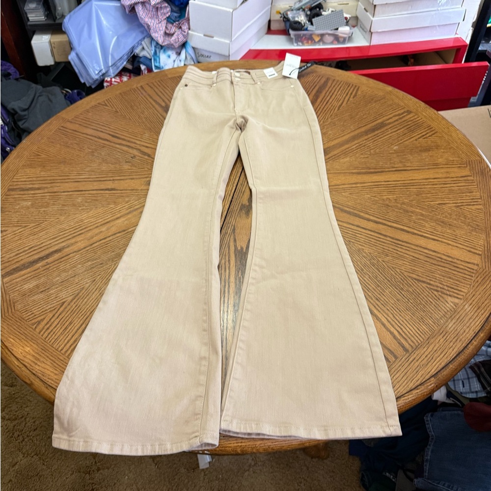 New with Tags Judy Blue Beige Flare Wide-Leg Jeans